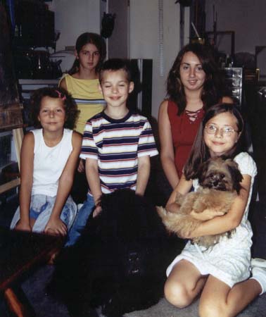 Ioulia_Golovchanova,_Anastasia_Kanarskaya,_Boris_Sakharov,_Nina_Kanarskaya,_Nataliya_Mokhnach_with_dogs